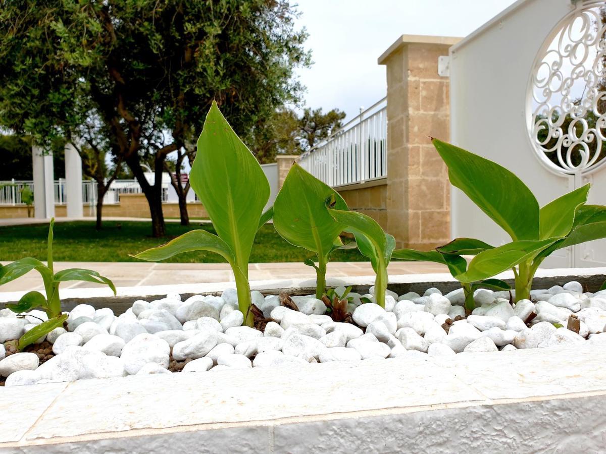 La Baia Apartments Torre Lapillo Exterior foto